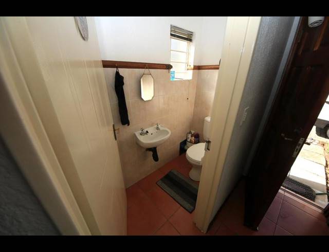 2 BEDROOM PROPERTY TO RENT IN SUNNINGHILL